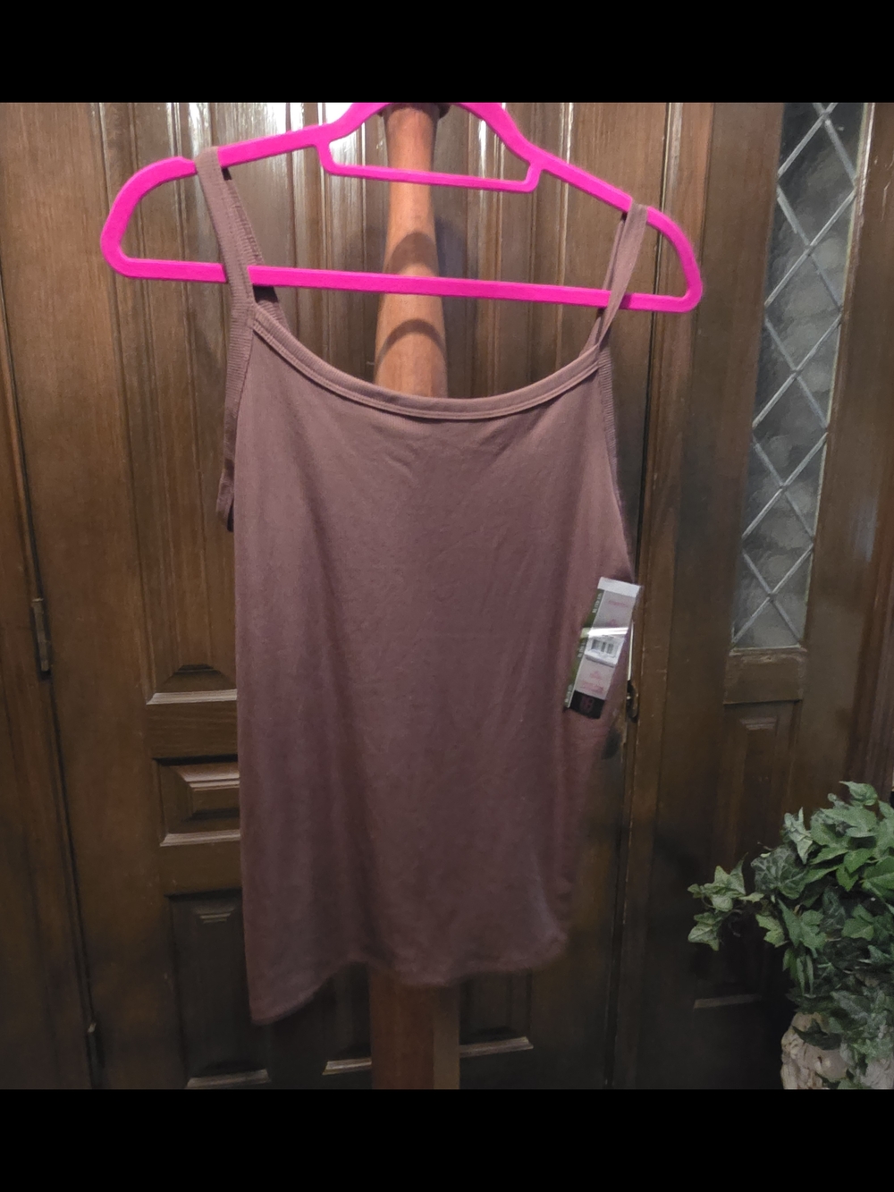 Women’s Sleeveless Scoop Neck Tank Top - Brown